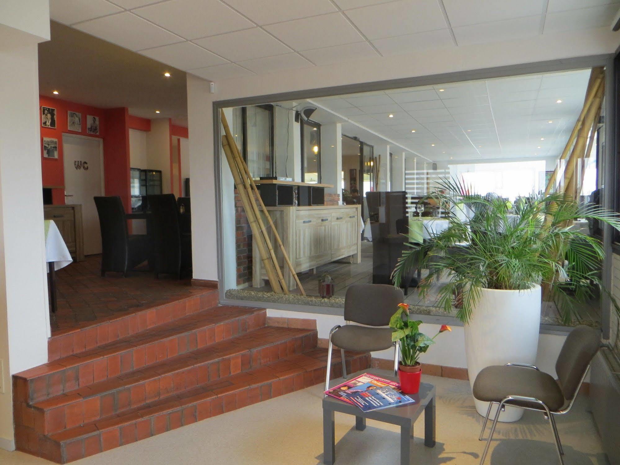 Brit Hotel Dijon Hermes Couchey Exteriör bild